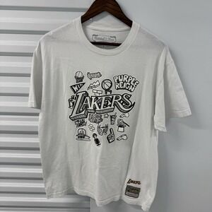 Mitchell & Ness Lakers Tee Shirt Men L White Purple Reign NBA Graphic
